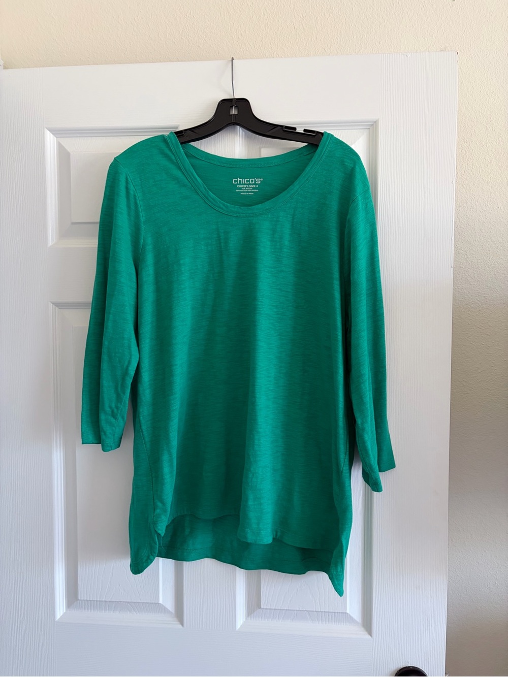 New Chico's Green 3/4 sleeve Crewneck Tunic!